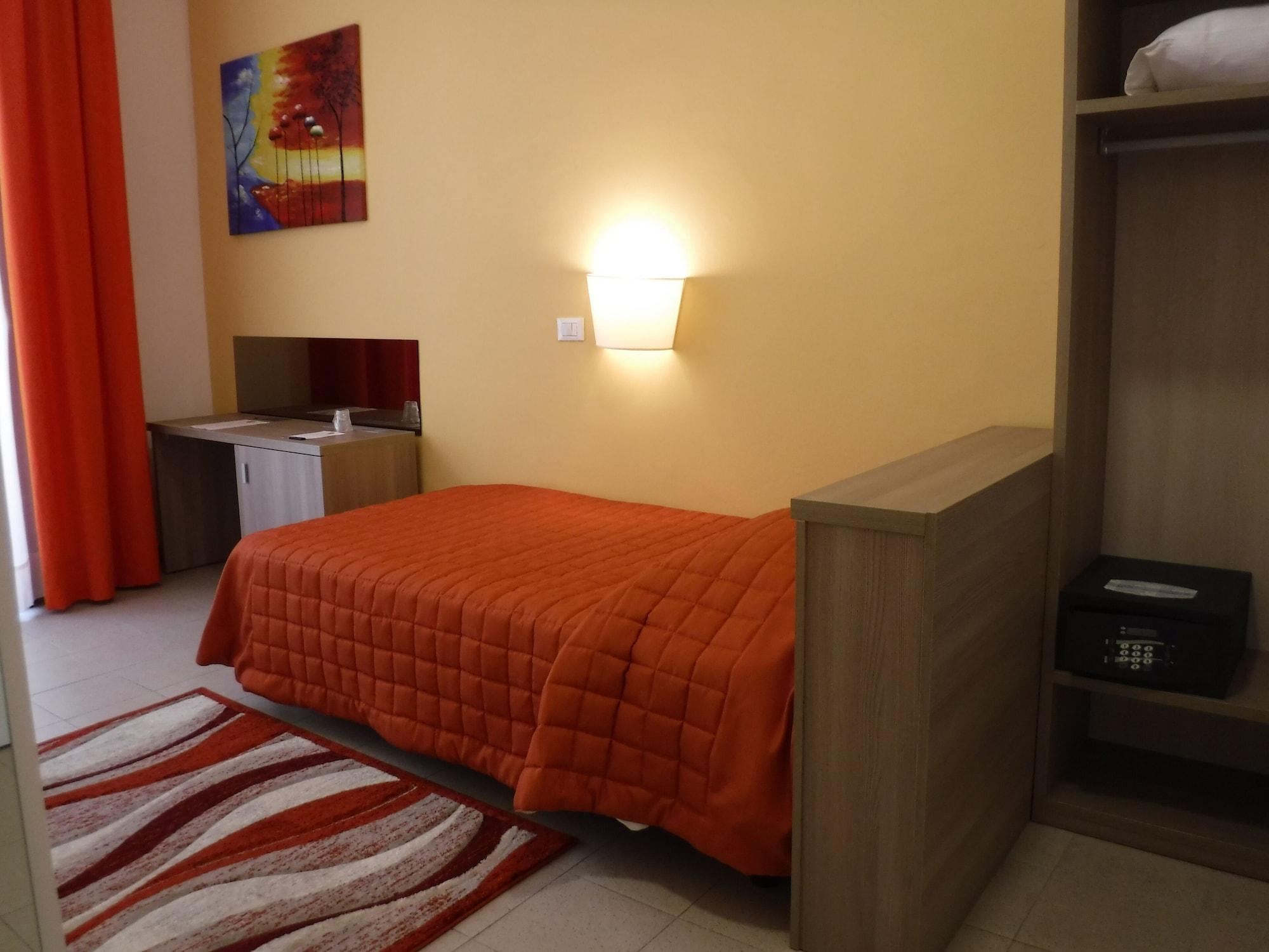 קטאניה Moonlight Hotel&Suites מראה חיצוני תמונה