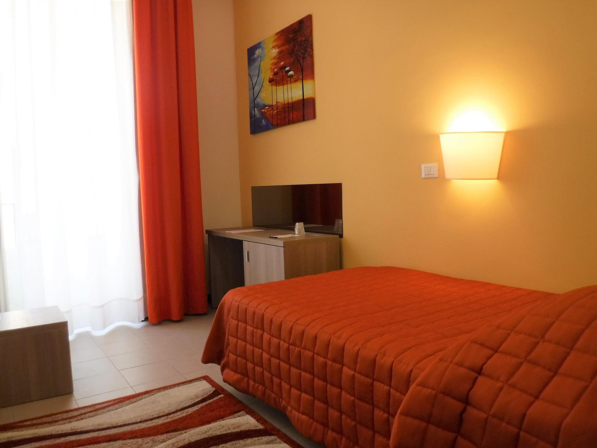 קטאניה Moonlight Hotel&Suites מראה חיצוני תמונה