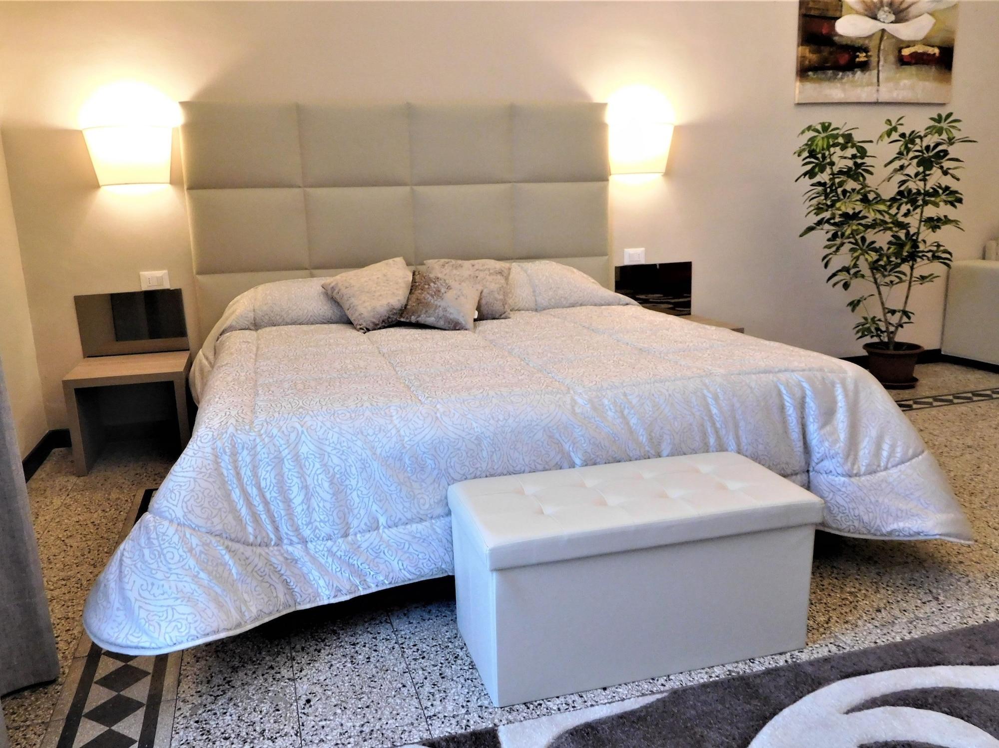 קטאניה Moonlight Hotel&Suites מראה חיצוני תמונה