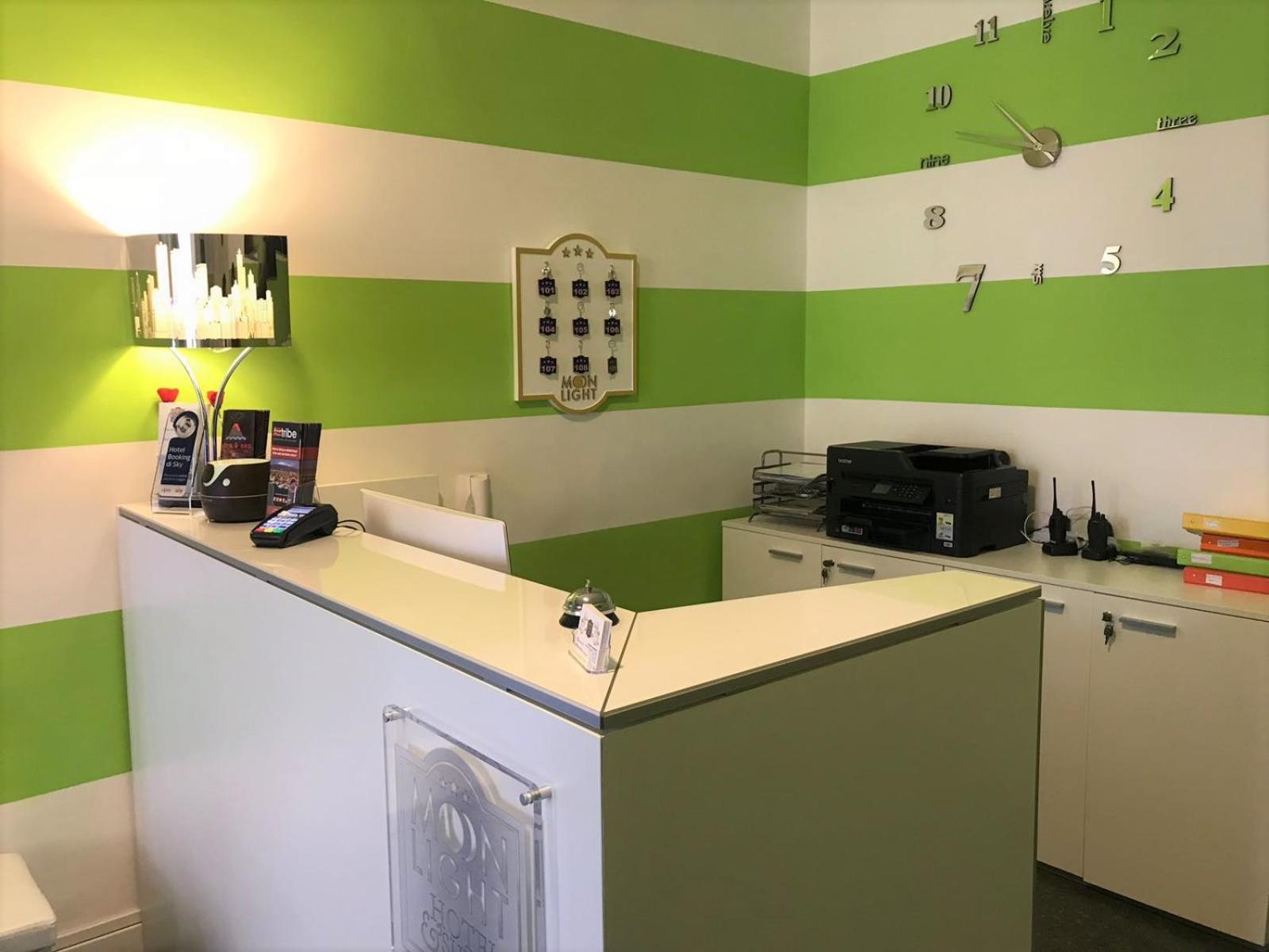 קטאניה Moonlight Hotel&Suites מראה חיצוני תמונה
