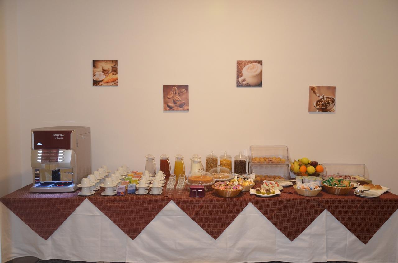קטאניה Moonlight Hotel&Suites מראה חיצוני תמונה