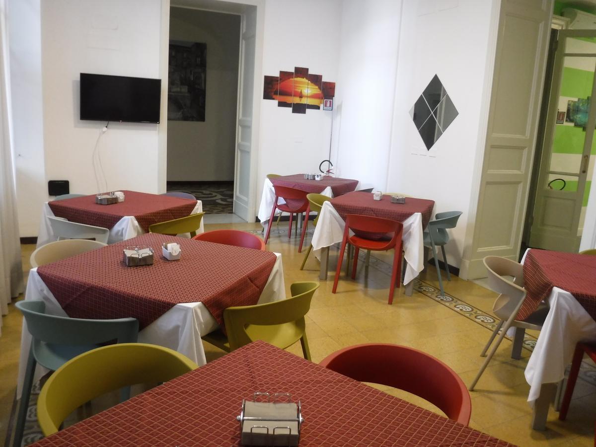קטאניה Moonlight Hotel&Suites מראה חיצוני תמונה