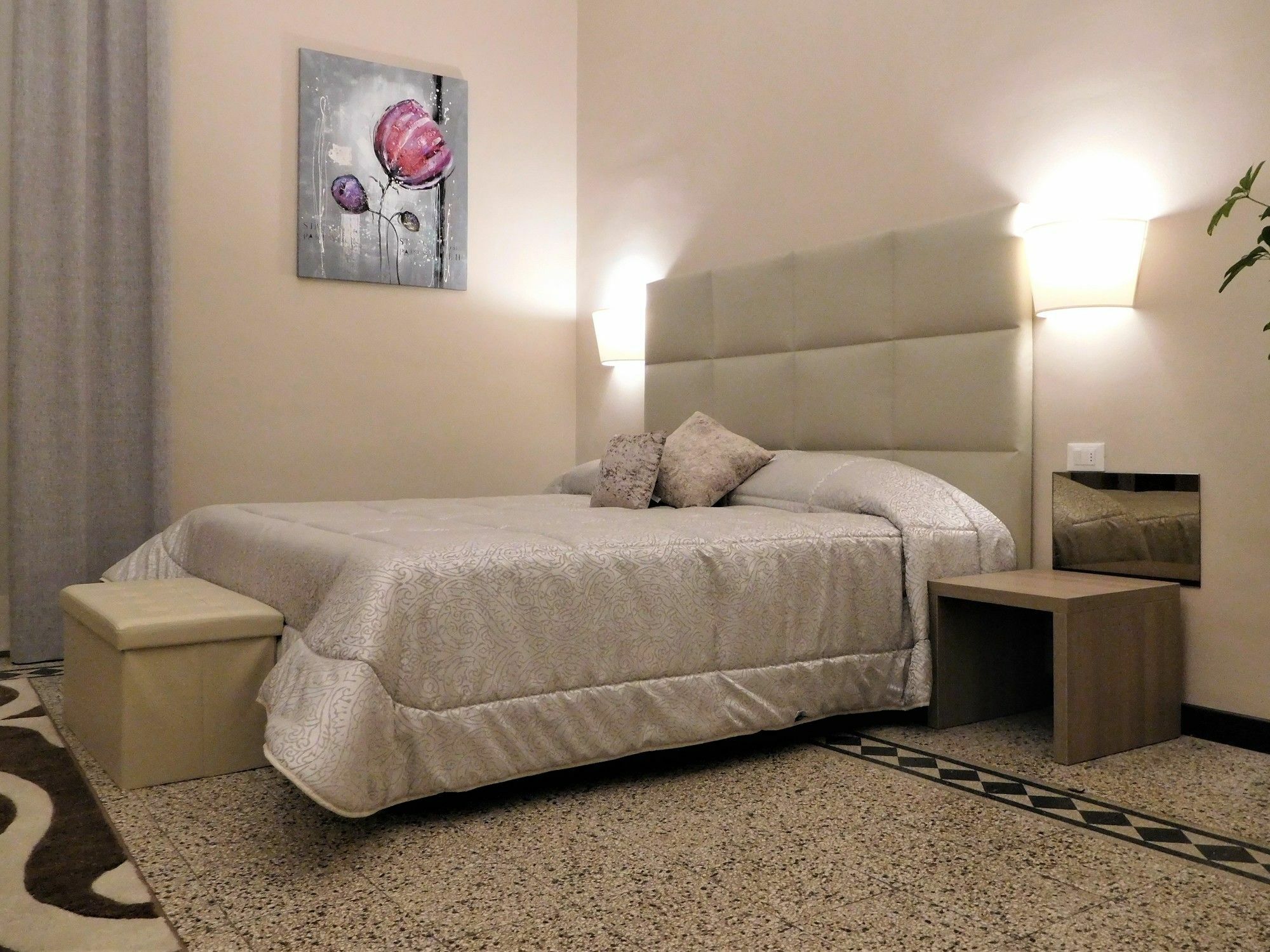 קטאניה Moonlight Hotel&Suites מראה חיצוני תמונה